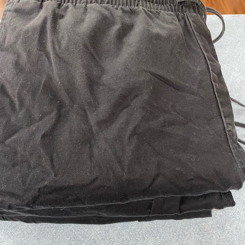 3 pairs of men’s XL dockers